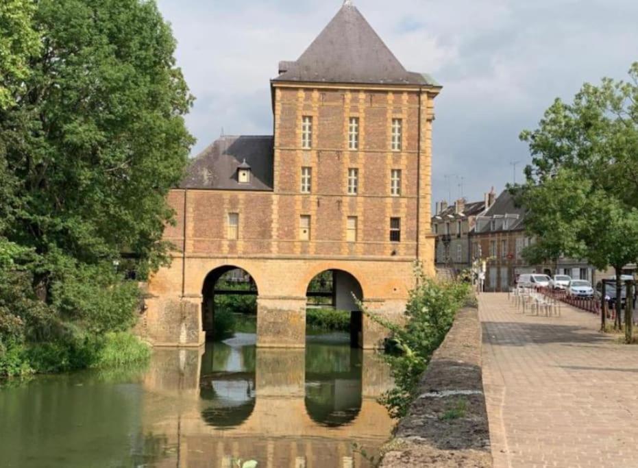 Le Petit Ardennais Charleville-Mézières Extérieur photo