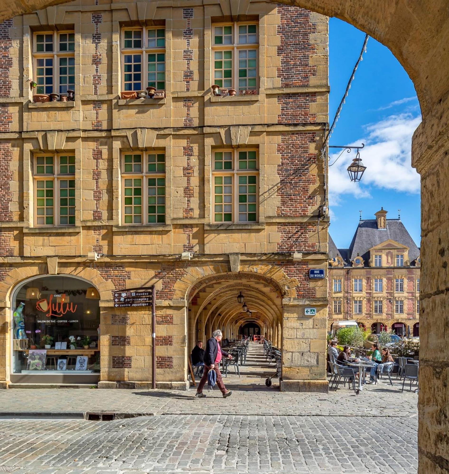 Le Petit Ardennais Charleville-Mézières Extérieur photo
