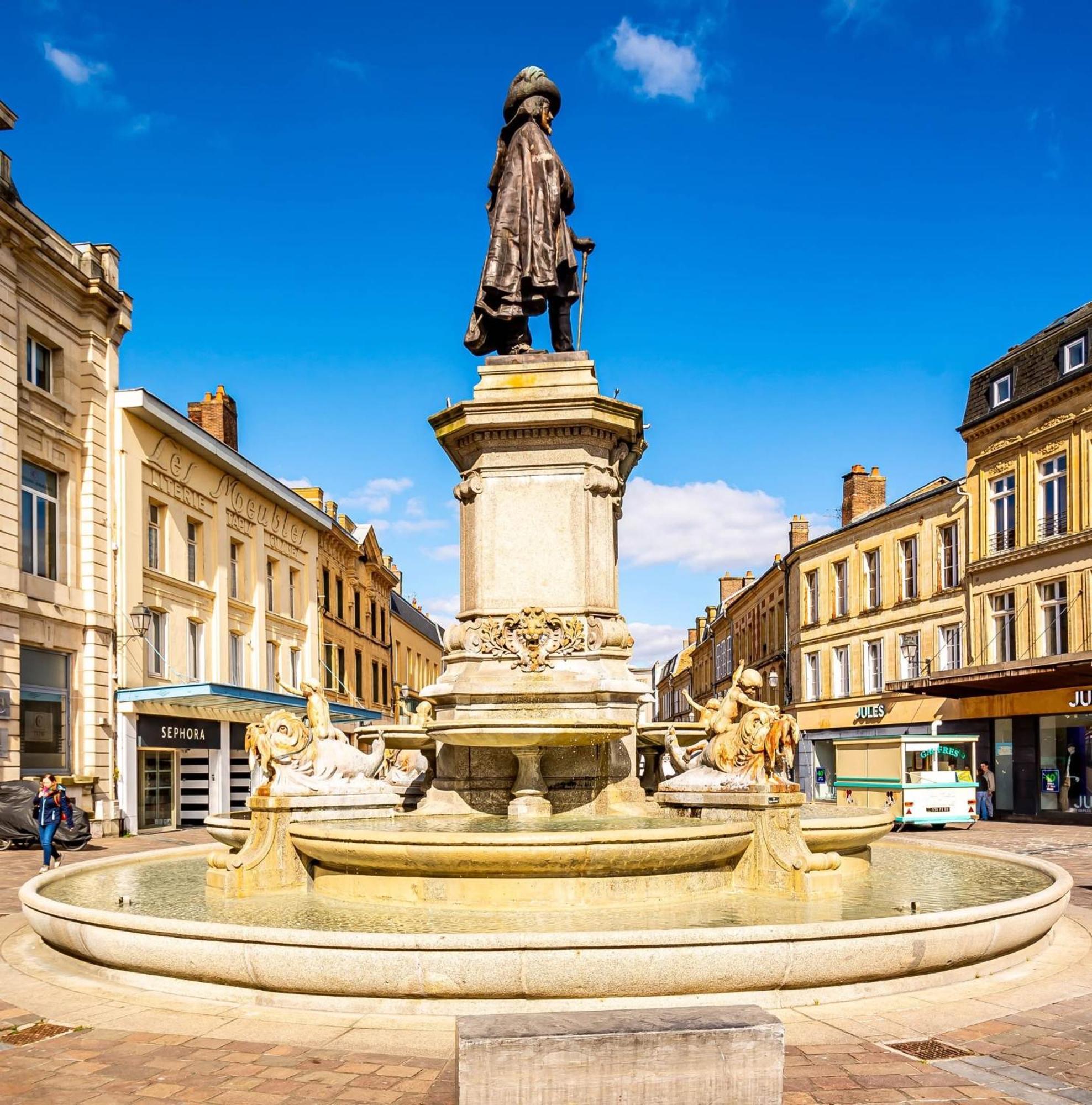 Le Petit Ardennais Charleville-Mézières Extérieur photo