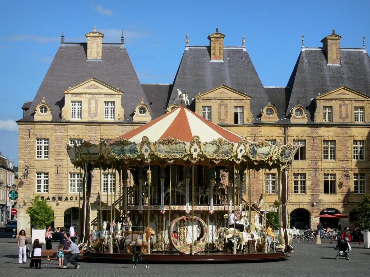 Le Petit Ardennais Charleville-Mézières Extérieur photo