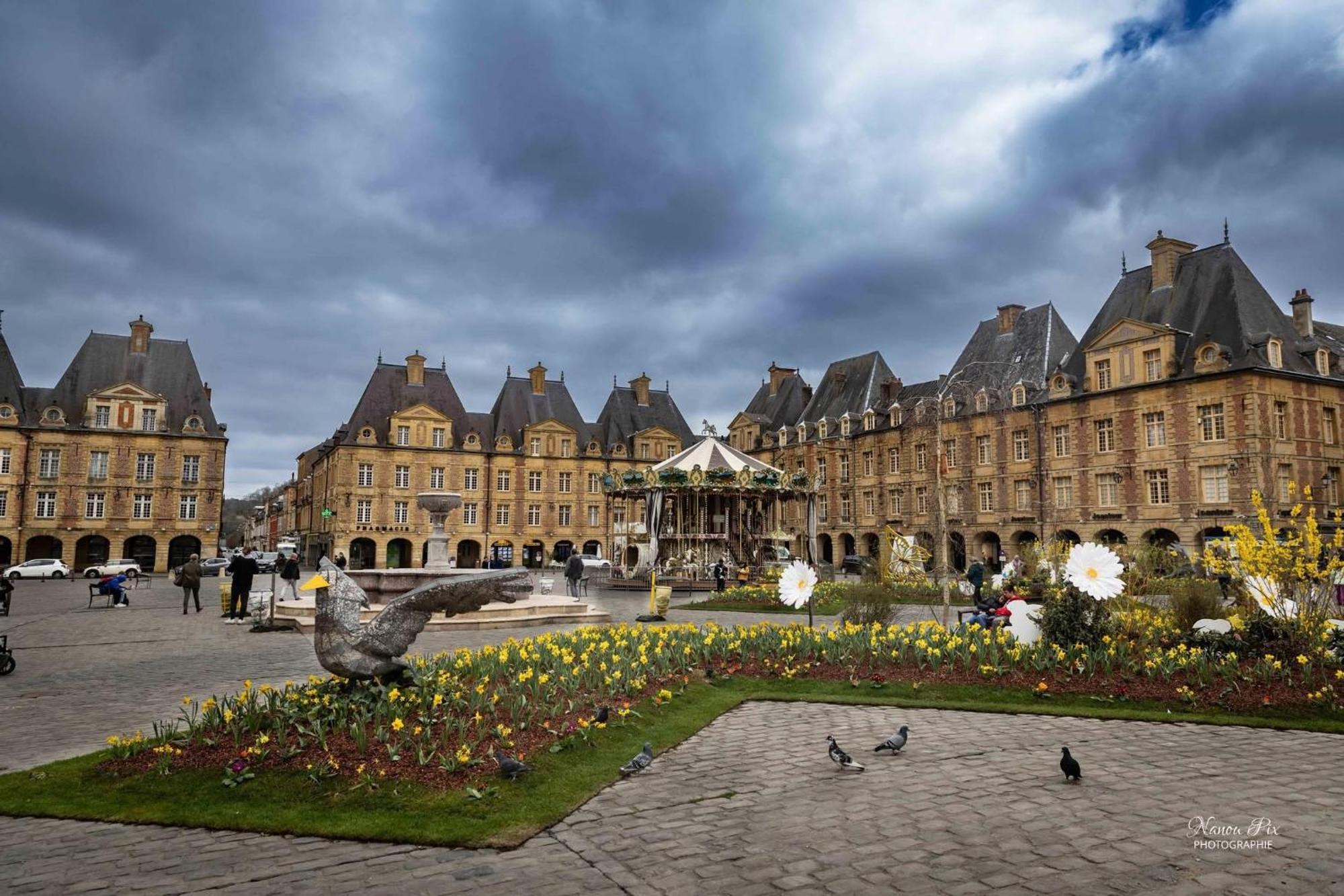 Le Petit Ardennais Charleville-Mézières Extérieur photo